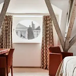 Hotel Van Cleef